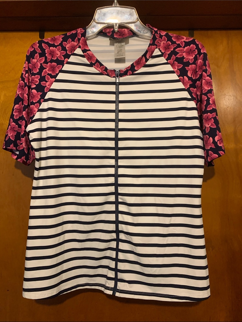 Tommy Bahama Size XL Stripes and Floral Surfer Top